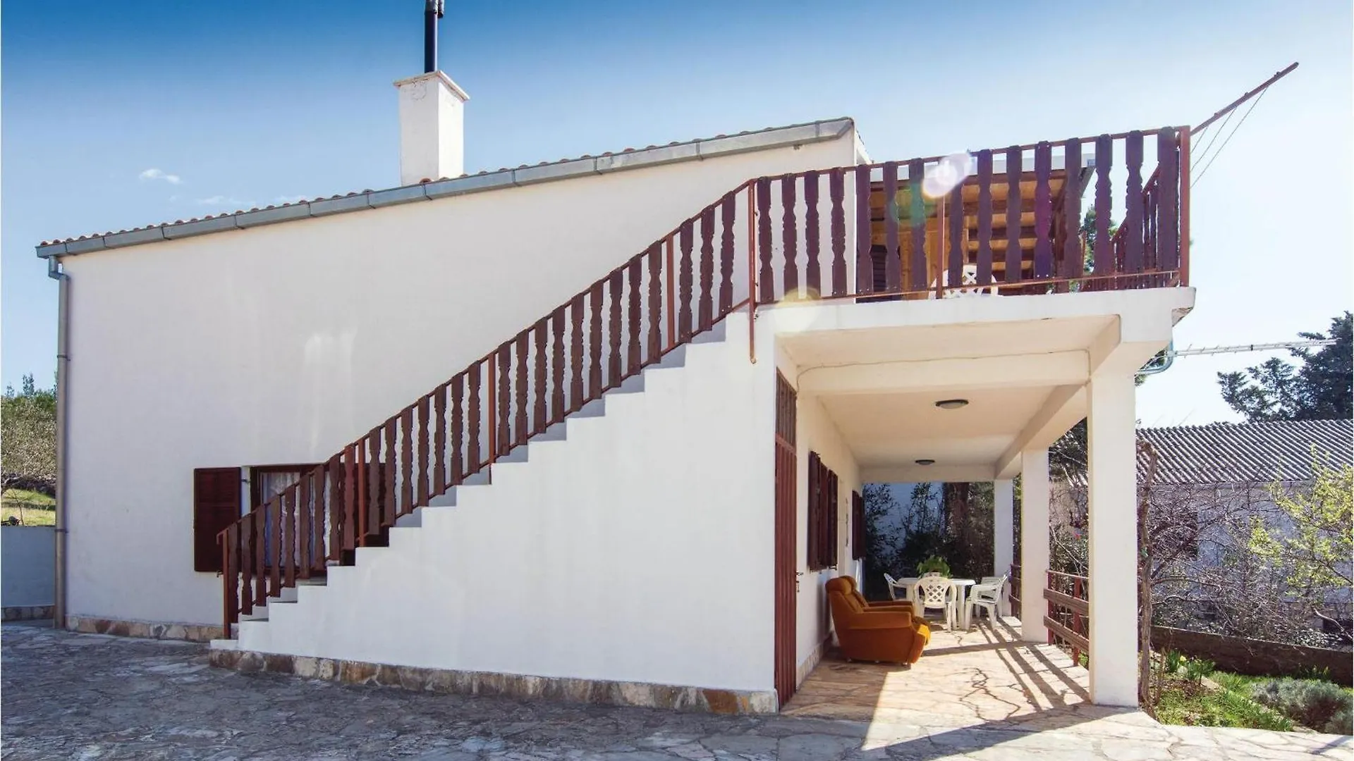 Lovely Apartment In Rovanjska With Kitchen