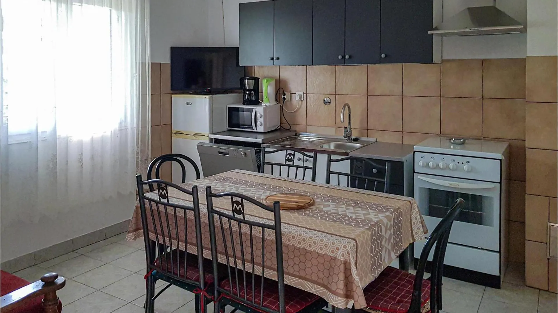 Lovely Apartment In Rovanjska With Kitchen Croatia
